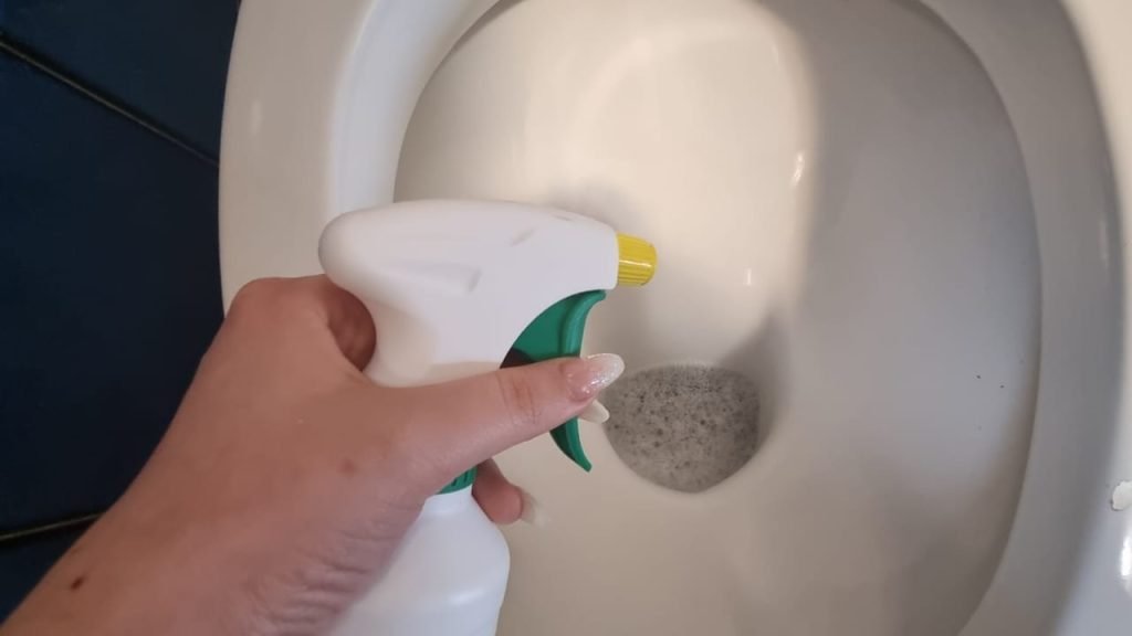 WC, nettoyage et parfum garantis 7 jours d’affilée : zéro coloration calcaire
