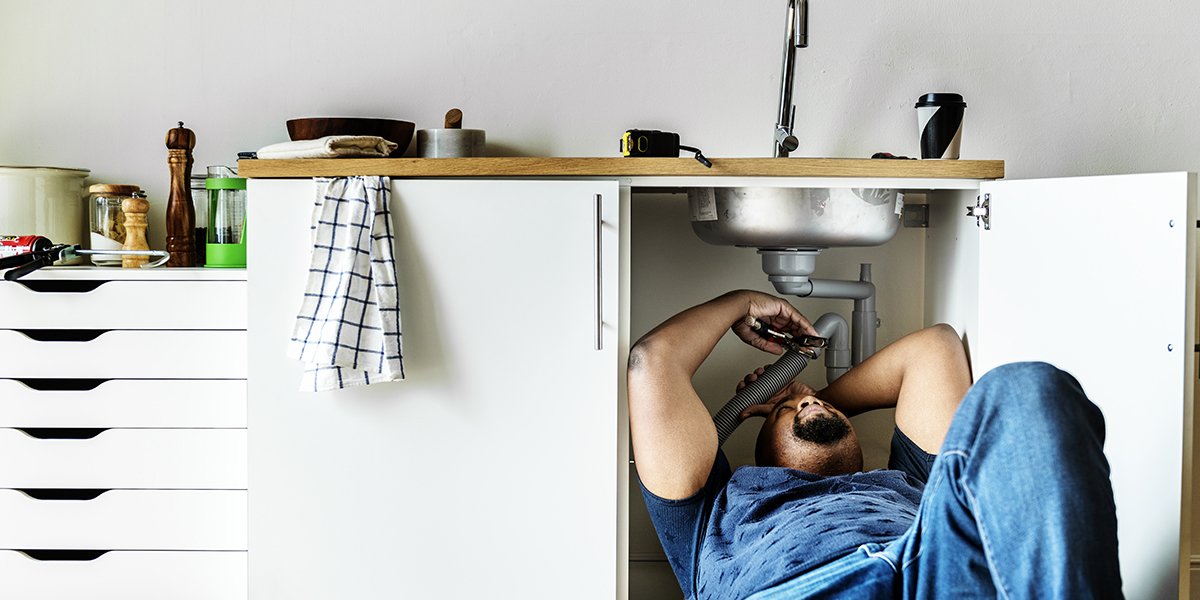 Comment déboucher une canalisation ?