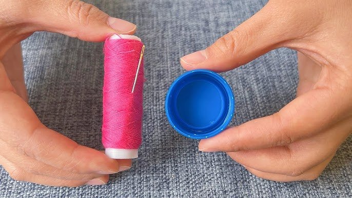 LE MOYEN LE PLUS FACILE D&rsquo;ENFILER UNE AIGUILLE – Needle Threading Life Hack