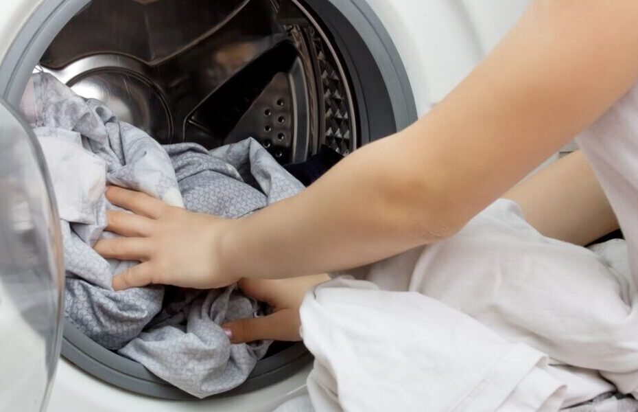 10 erreurs à ne JAMAIS commettre avec la machine à laver