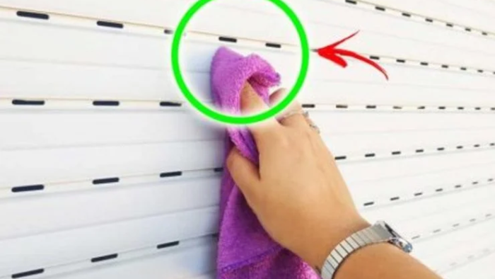 Stores : le secret pour les nettoyer en un clin d&rsquo;œil avec un seul ingrédient !