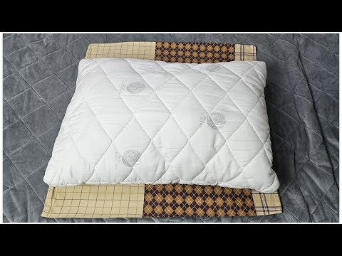 Comment mettre une grande taie d&rsquo;oreiller sur un petit oreiller !