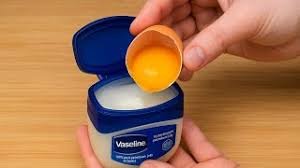 Mélangez de la vaseline avec de l&rsquo;œuf et vous serez surpris ! Si seulement j&rsquo;avais su plus tôt !