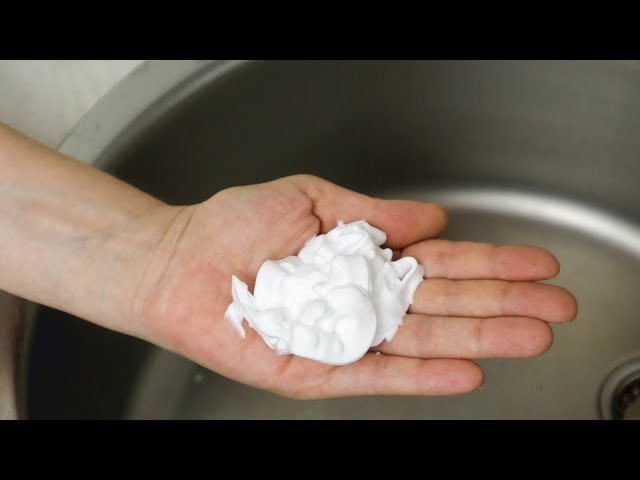 9 astuces incroyables avec de la mousse à raser pour le nettoyage 💥