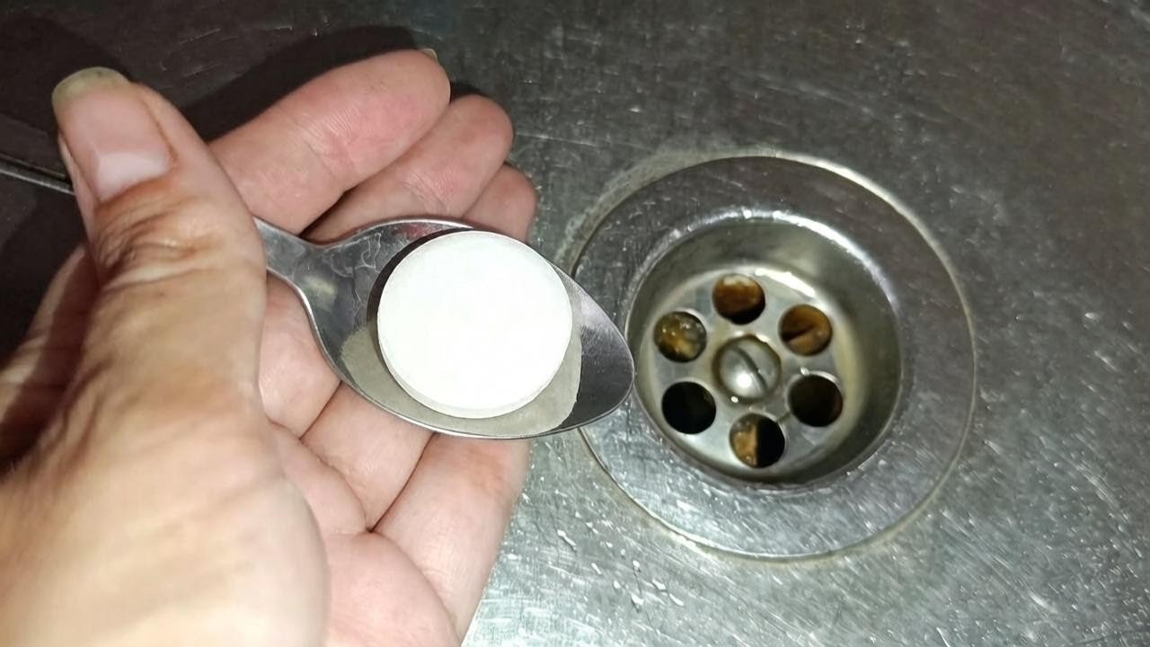Mettez 1 pastille dans votre ÉVIER et vous serez STUPÉFAIT DU RÉSULTAT !