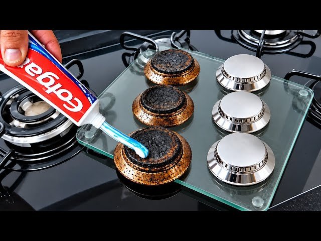 JE N&rsquo;EN AVAIS PAS LA MOINDRE IDÉE : Comment nettoyer une plaque de cuisson sale avec un simple mélange !